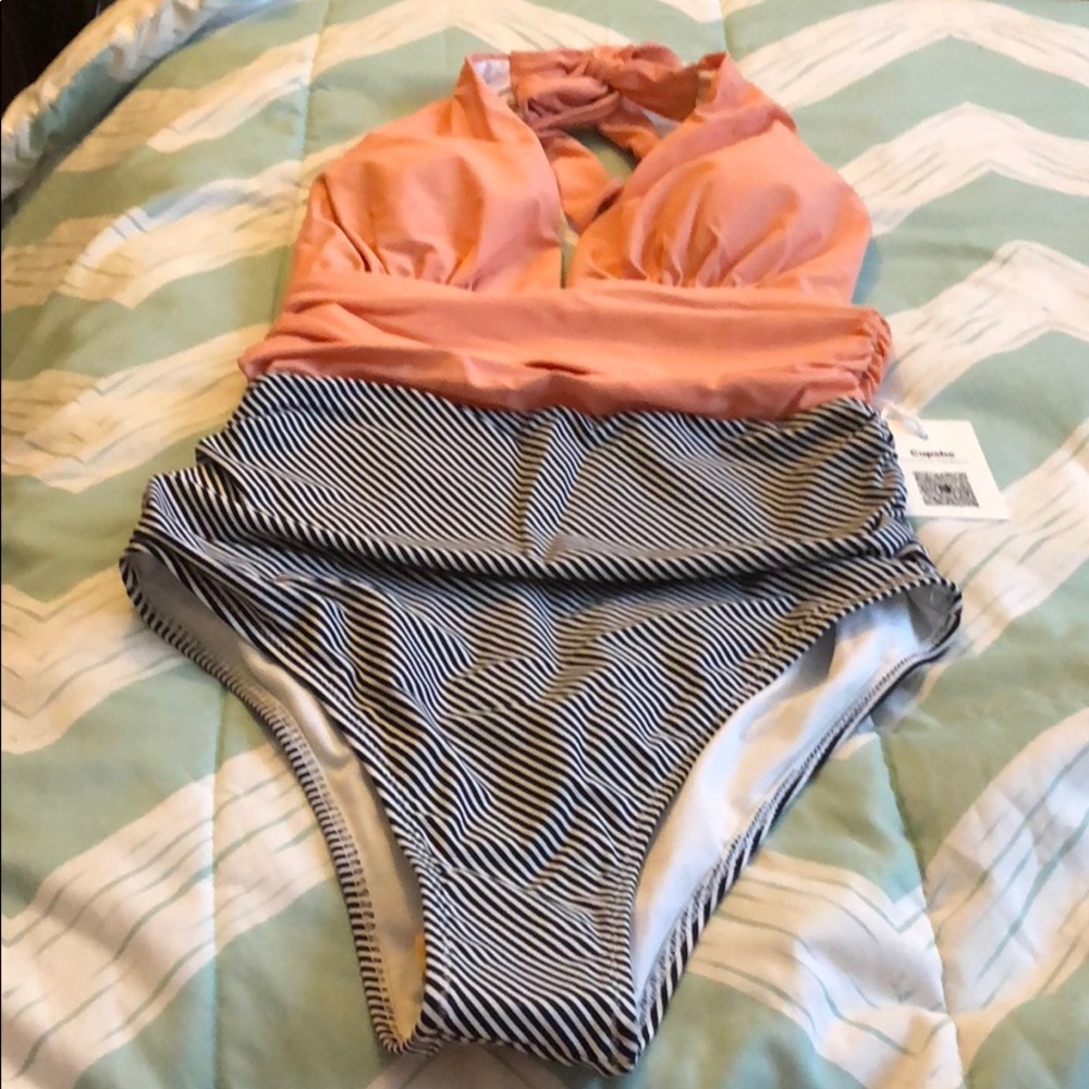 Bathing suit